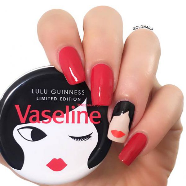 עיצוב ציפורניים בהשראת שיתוף הפעולה בין מעצבת האופנה הבריטית Lulu Guinness לחברת Vaseline!